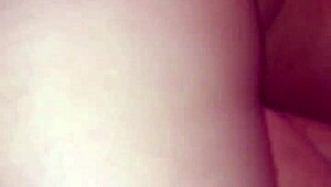 arabic woman shows off her ass in homemade clip
