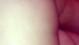 arabic woman shows off her ass in homemade clip
