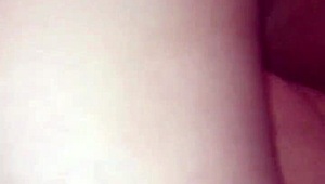 arabic woman shows off her ass in homemade clip