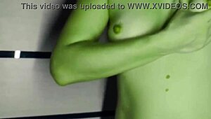 She-Hulk Cosplay Housewife Shows Big Green Ass Pussy Feet Homemade