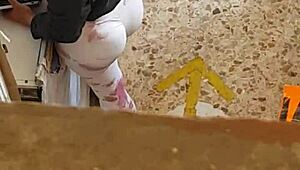 check out this bitch's leggings ripping wide open when she bends over