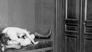 vintage 19th century antique hairy retro vibes 🎩🕰️