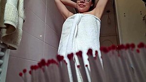 Mah Santos hot pussy fetish masturbation video tossed from YouTube