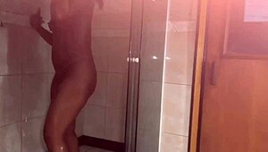 Hot Black Babe! Bathroom Fuck Turns Creampie After Pagode Meet! Ass to Mouth Double Cum!
