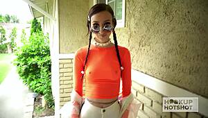 Skinny Carmen Rae gags rims Bryan Gozzling facial