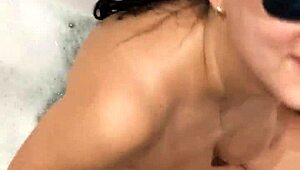 damn this married milf sucked and jerked me so good while hubby was at work 😍 wanna fuck her bad