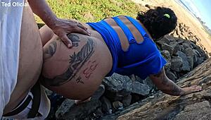 Baiana meduzza's juicy big ass gets fucked bareback on salvador beach orla with creampie 😍🍑🌊