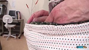 doctor fingers nurse's shaved pussy then rides for deep creampie cumshot