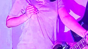 rockera puta teases sexy solo 😈🔥