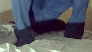 masturbating on new white bed spreading ass in jeans