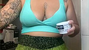 super tight shorts squeeze and split wet exhibitionist pussy