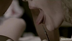 sarah paulson and lindsay pulsipher stripping topless in american horror story?