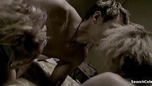 sarah paulson and lindsay pulsipher stripping topless in american horror story?