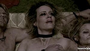 sarah paulson and lindsay pulsipher stripping topless in american horror story?