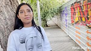 Torbe séduit la skinny teen 18+ Kali puis la baise fort en levrette