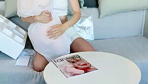 Lissa Brown Unboxes Tantaly Sex Doll Muñeca