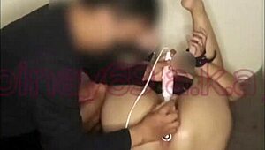 Inday explores bdsm play with ropes and balloons in amateur session.