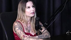 ruiva safada isadora closel mostra seus enormes peitos apos... uh, sempre foi exibida nunca fez menage... vai sambar no carnaval num lugar inusitado!