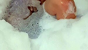 wanna see this cute argentinian teen finger her perfect pussy to orgasm in the tub?