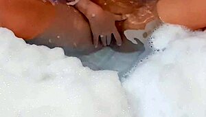 wanna see this cute argentinian teen finger her perfect pussy to orgasm in the tub?