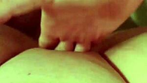 oh man my pussy's squirting so much i can't stop it!!