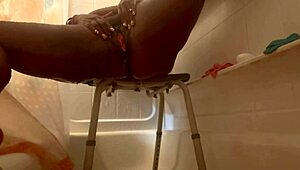 shower pussy dripping, wanna play with it?