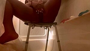 shower pussy dripping, wanna play with it?