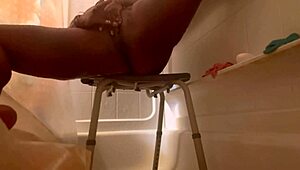 shower pussy dripping, wanna play with it?