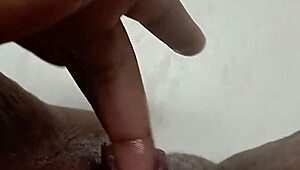 What makes this sexy 2023 solo squirting fingering so addictive?