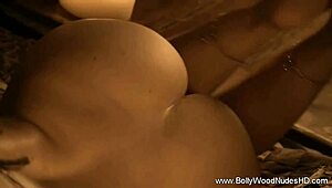 My Bollywood girlfriend strips naked now!