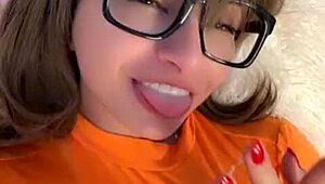 velma dinkley gives the perfect scooby doo blowjob with dirty talk