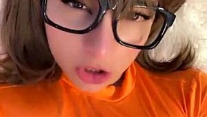 velma dinkley gives the perfect scooby doo blowjob with dirty talk