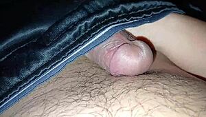 damn my boyfriend's cum looks so yummy as i jerk his huge cock off 💦😍🍆