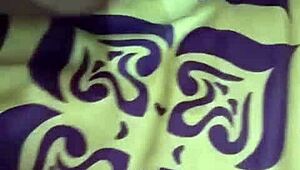 I'm bangin indonesian jilbab girl in her kontrakan damn