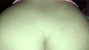 mi mejor amiga se pone como puta rebota su culo gordo en mi verga y me da su ano para anal rico