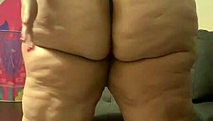 Irresistible BBW Big Ass Tempts Your Gaze