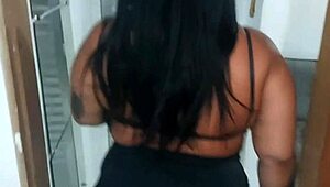 meu cunhado me fodeu forte enquanto marido trabalha pauzudo demais