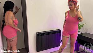 whoa check these huge natural tits jumping 😍 belly play ass shaking in gg worship preview