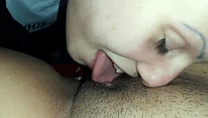 while neighbors renovate loudly my brunette gf licks my pussy in bed!