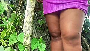 crente safada eu to esfregando minha buceta e cu nesse pau gigante ai