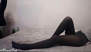 Her sexy legs in leggings drive me wild - Miley Grey