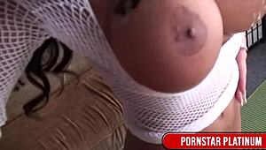 whoa, angelina valentine's big ass gets wrecked by muscled justice 💦😈