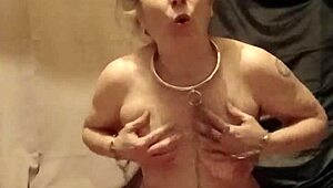 oh esclave f, autoseance uro con insultes y masturbacion salvaje