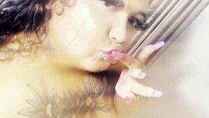 Jaidyn Venus' Huge BBW Ass Sundae Worship!