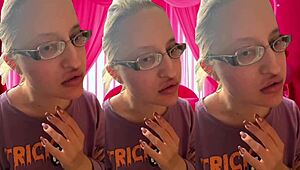 she pops those bubblegum bubbles super close for asmr headphone vibes