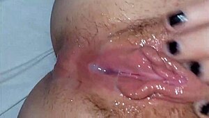 Azulhad4's Argentinian Vagina Filled with Huge Cumshot