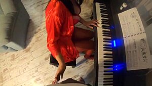 Milfycalla's Fetish Blowjobs Spill Cum on Big Ass Latina Slut Shorts