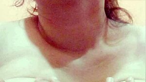 Aurora estelar bares her huge milf tits for huntr666