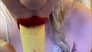 Sexy Elza Kom dances seductively in lingerie for bold blowjob sucking