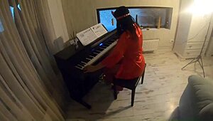 Milfycalla's Fetish Blowjobs Spill Cum on Big Ass Latina Slut Shorts